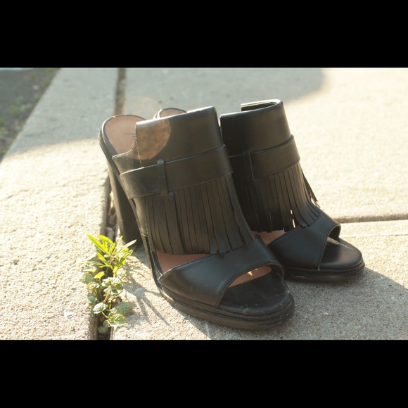 NASTY GAL TASSEL HEELS - Picture 1 of 3